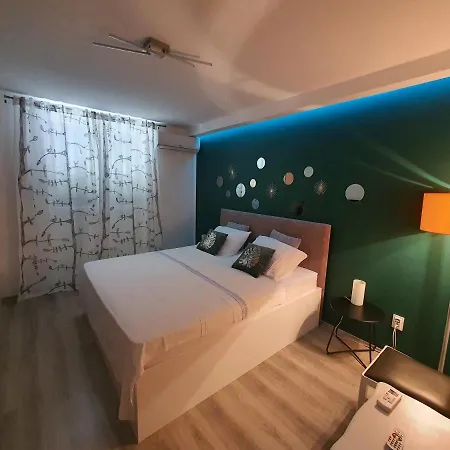 Batala1-city Marina With Secured Private Parking Appartement *